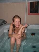 Carla - Smoking hot blonde MILF naked in the Hot Tub (Picture 1 ...