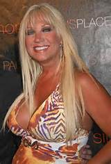 MILF Linda Hogan and Lucky Boys