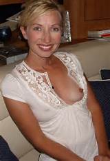 Cute MILF With Hard Nipples | Private MILF Pics