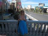 Las Vegas Strip? Â» Las Vegas New York flasher MILF