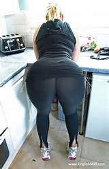 ENGLISH MILF : Girls In Yoga Pants