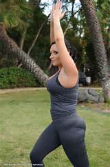 Image search: Sexy yoga pants milf and pantyhose