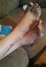 ... porn pics of teen milf gives blowjobs(sexy ass and feet) 17 of 24 pics